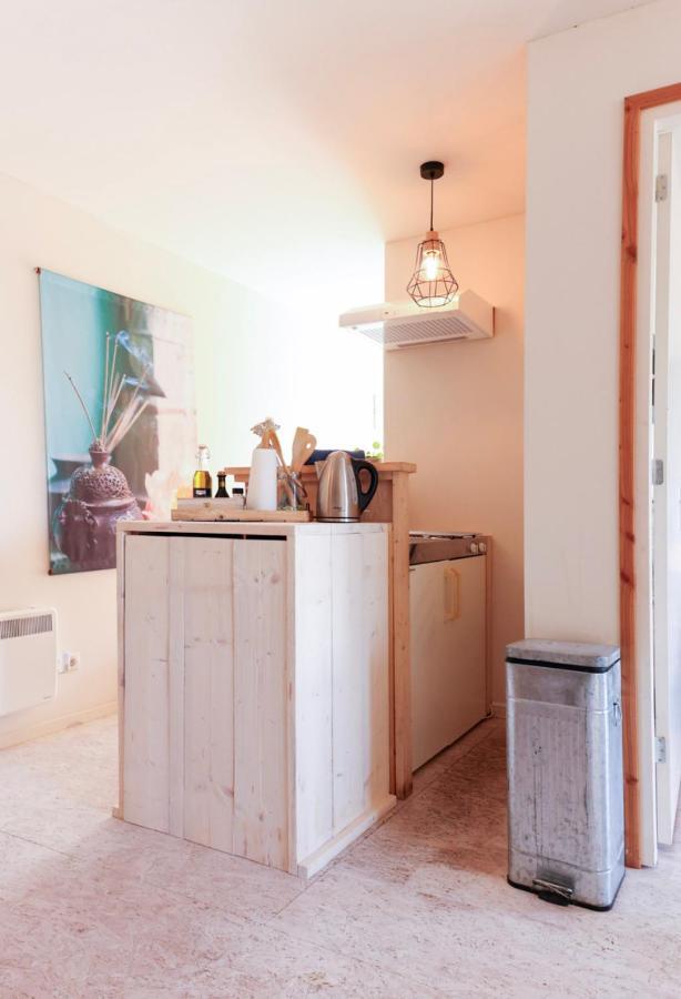 Bed met Paard Appartement Bergen op Zoom Buitenkant foto