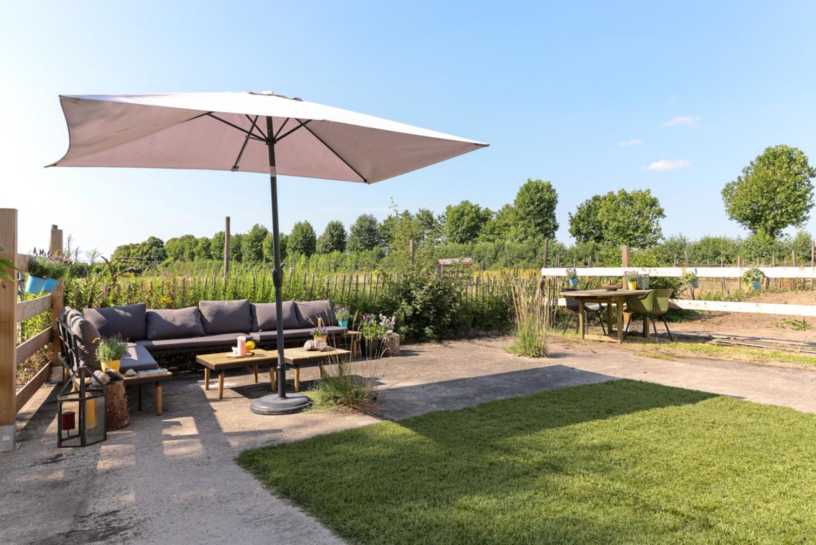 Bed met Paard Appartement Bergen op Zoom Buitenkant foto